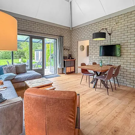 Vakantiehuis In With Wifi Dirkshorn